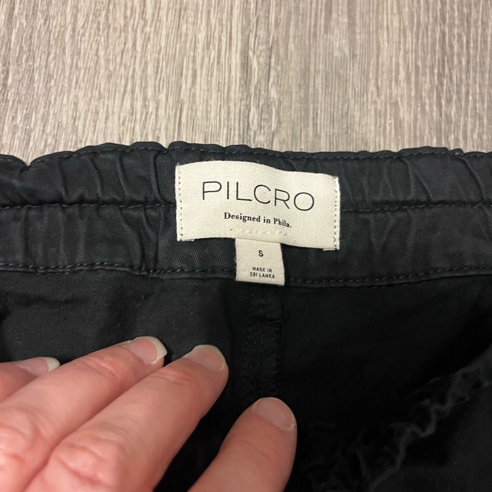 Pilcro Wide Leg Cropped Pants in Black - Picture 6 of 7